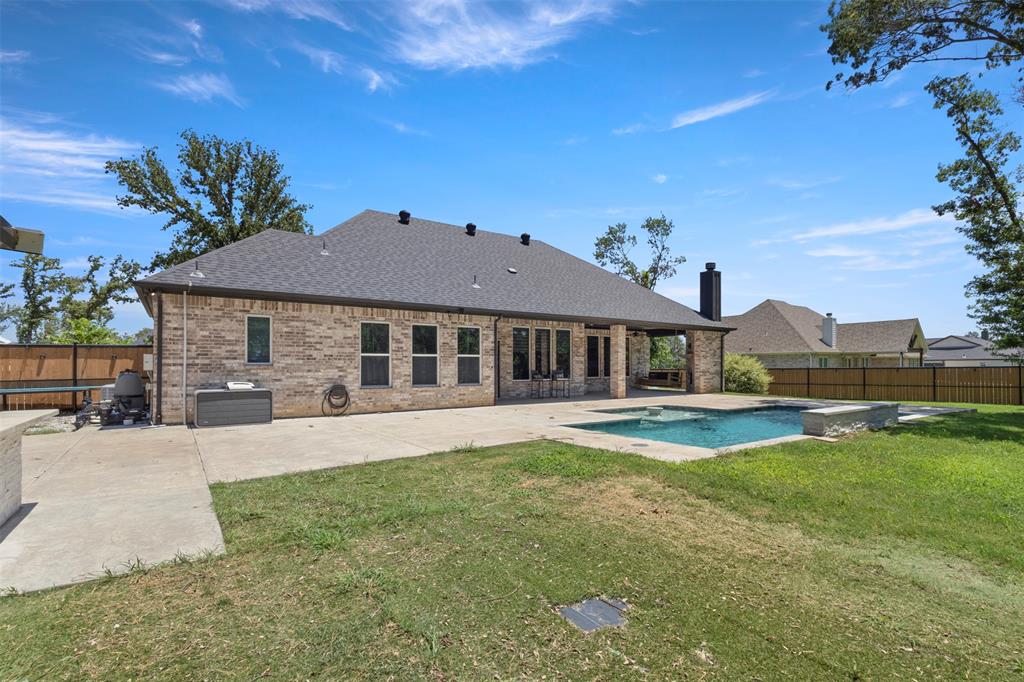 904 Taylor Branch Springtown, TX 76082 - Photo 31 of 37