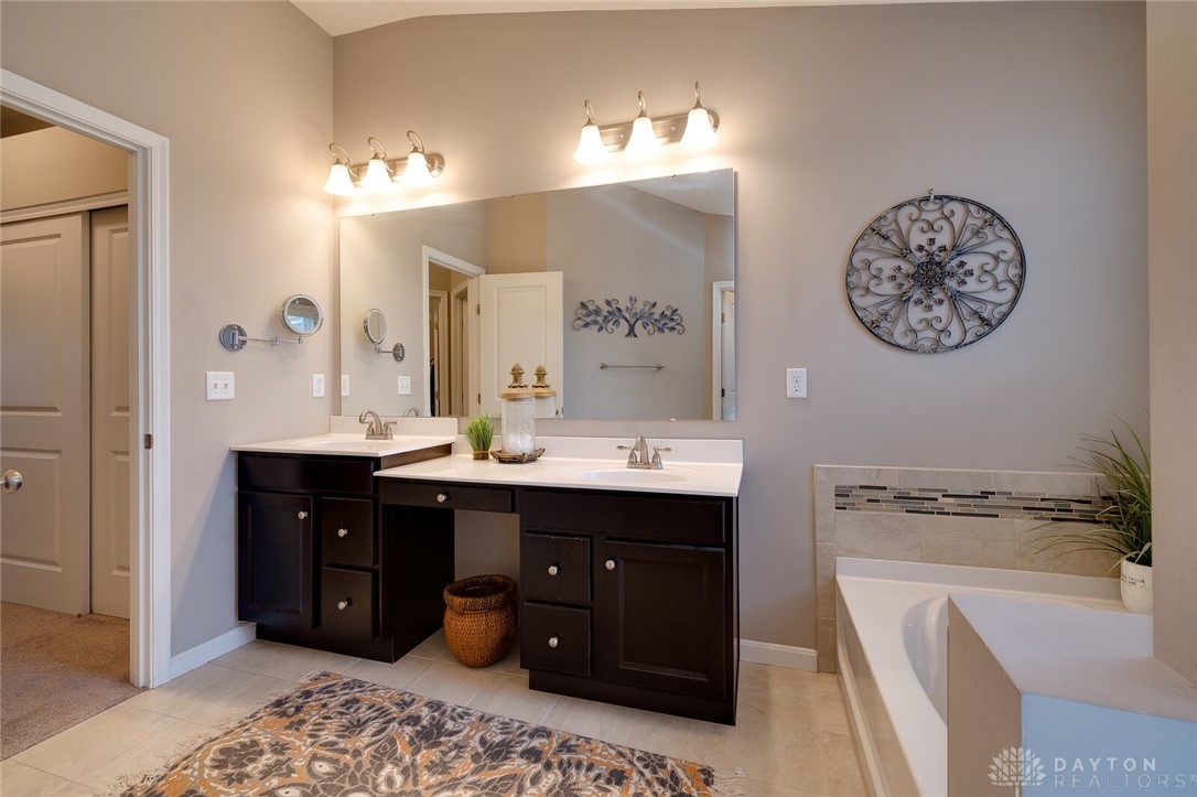 19 Rippling Brook Lane Springboro, OH 45066 - Photo 28 of 50 En-Suite