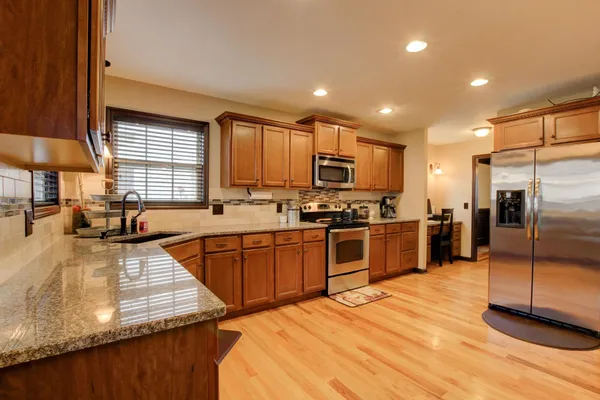 $2,100 | 2965 Brewster Drive, Clarksville, TN 37042