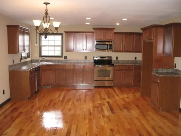 $2,000 | 2965 Brewster Drive, Clarksville, TN 37042