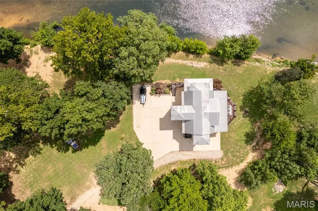 $1,650,000 | 1311 Carter Street, Van Buren, MO 63965