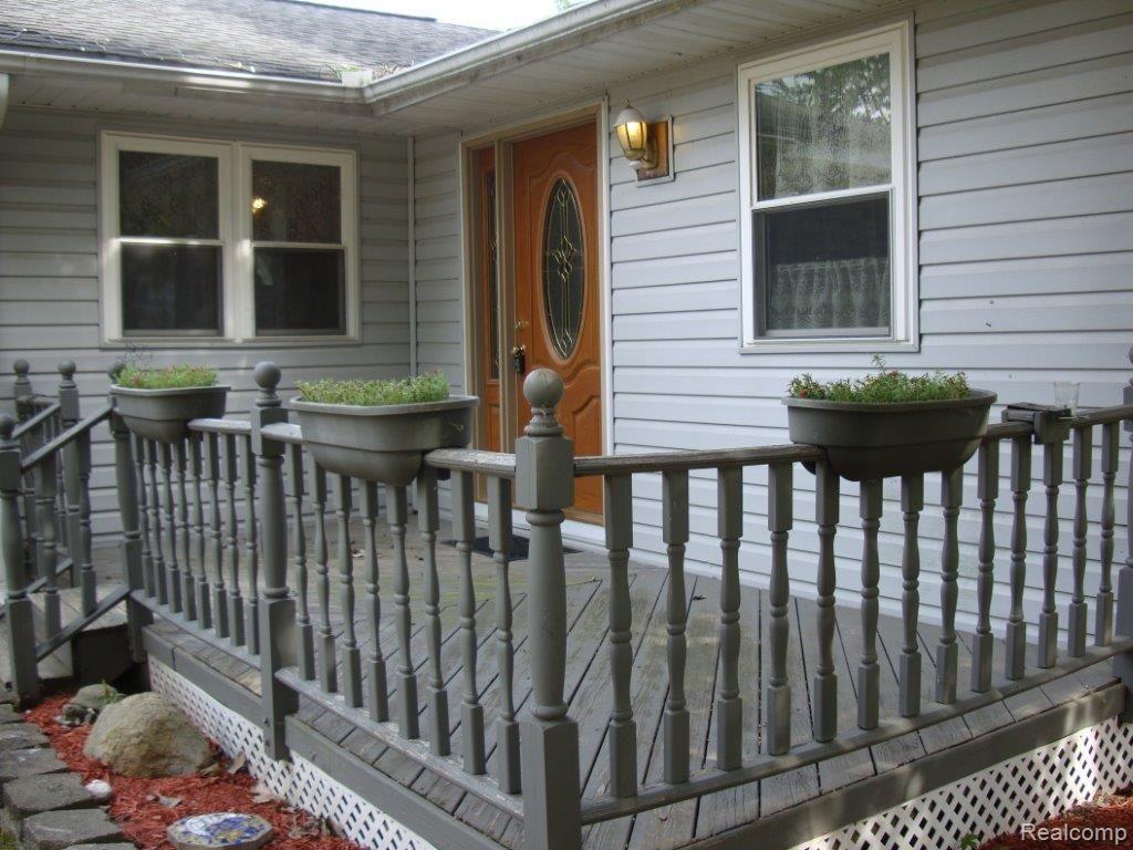 17225 Bak Road Belleville, MI 48111 - Photo 3 of 20
