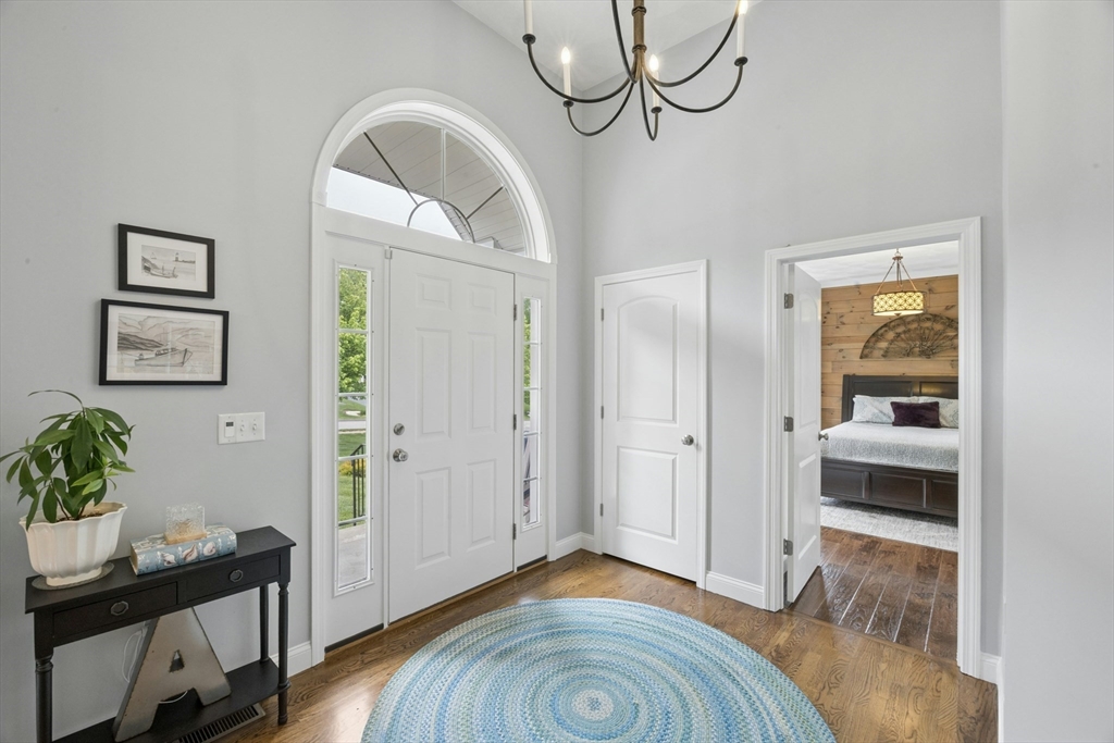 12 Forbes Road Hudson, MA 01749 - Photo 4 of 40