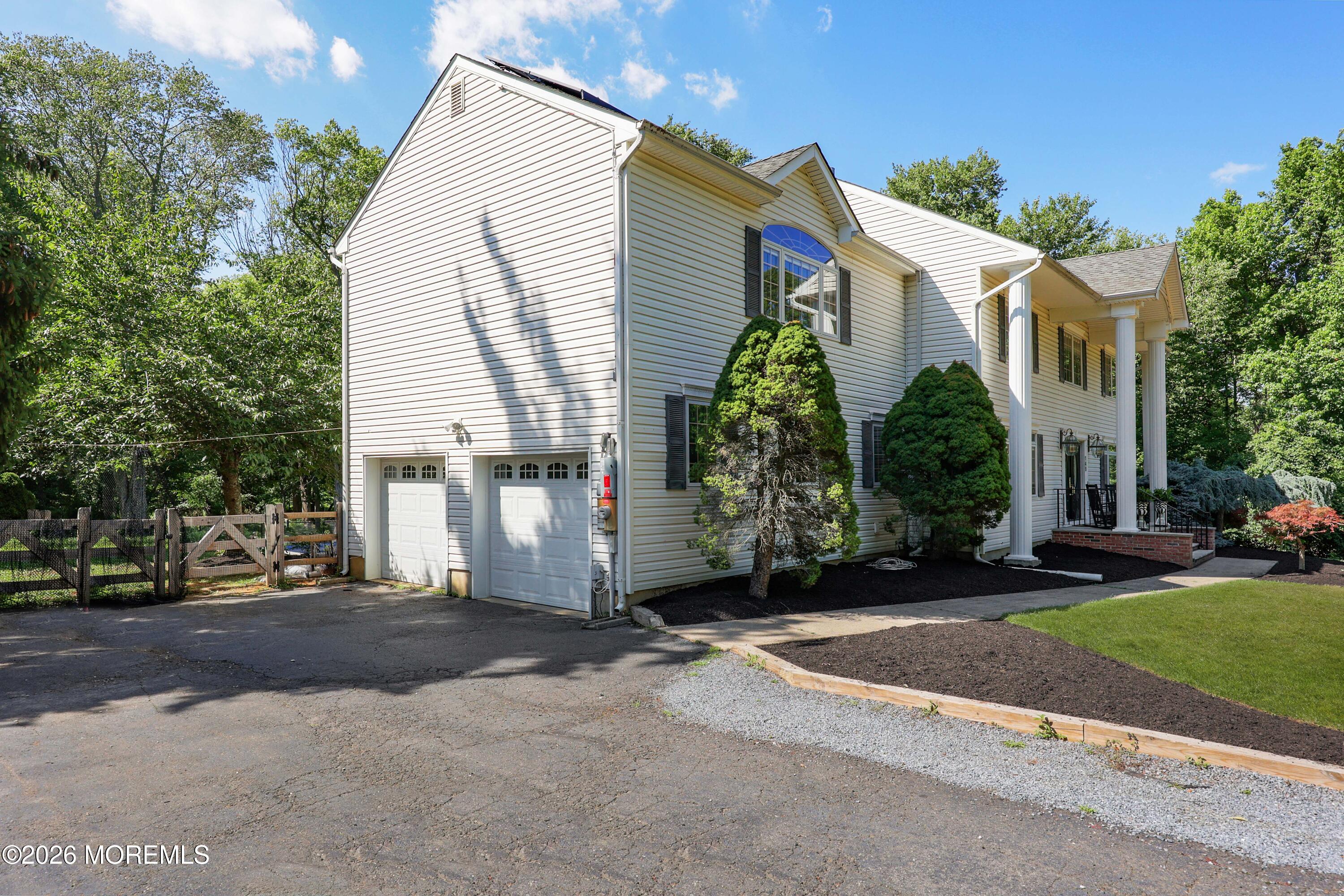 149 Ueland Road Red Bank, NJ 07701 - Photo 4 of 30 758A5707_08_09_10_11