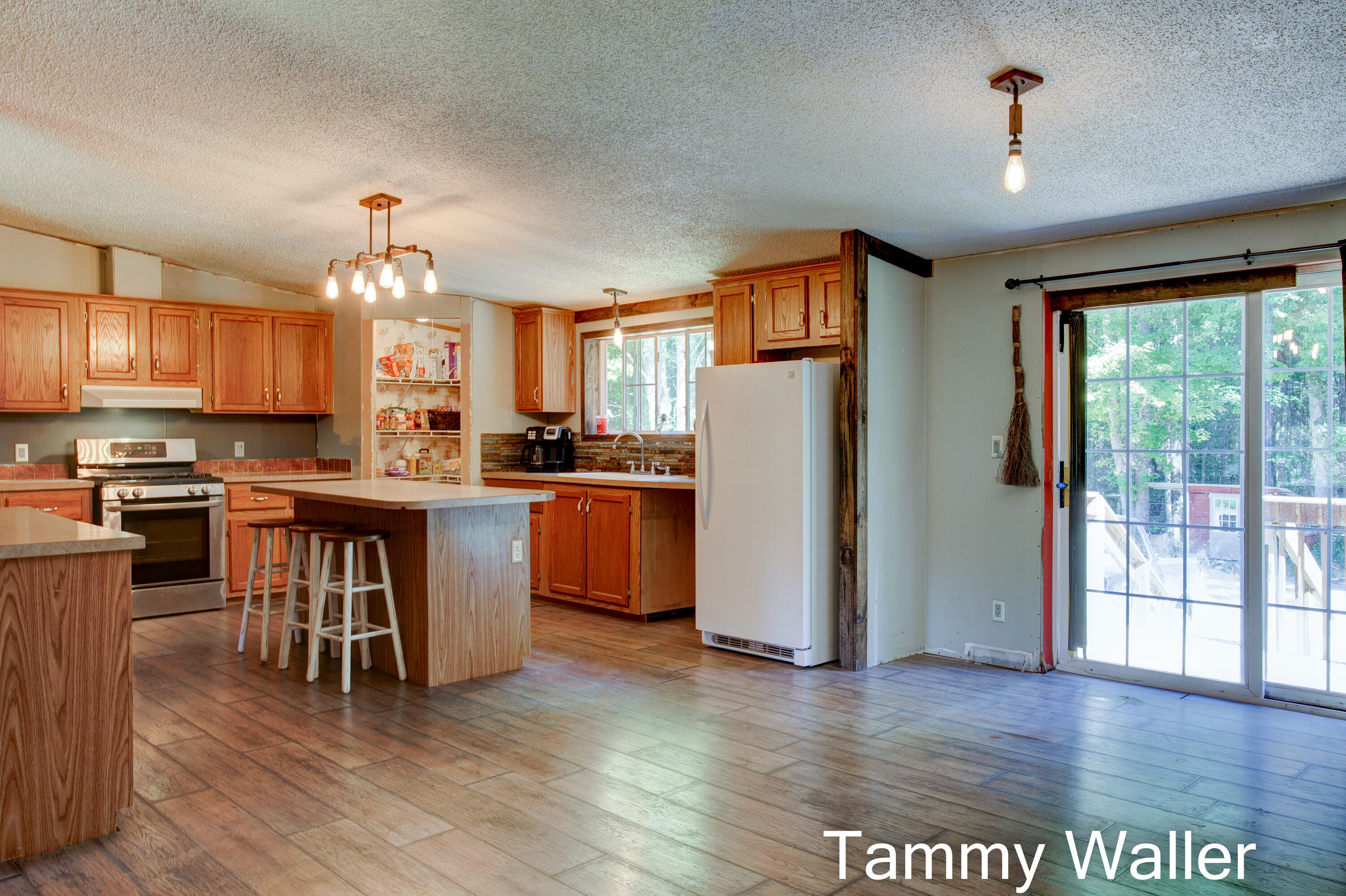 10269 Cottage Road Dowling, MI 49050 - Photo 16 of 61 Interior-19