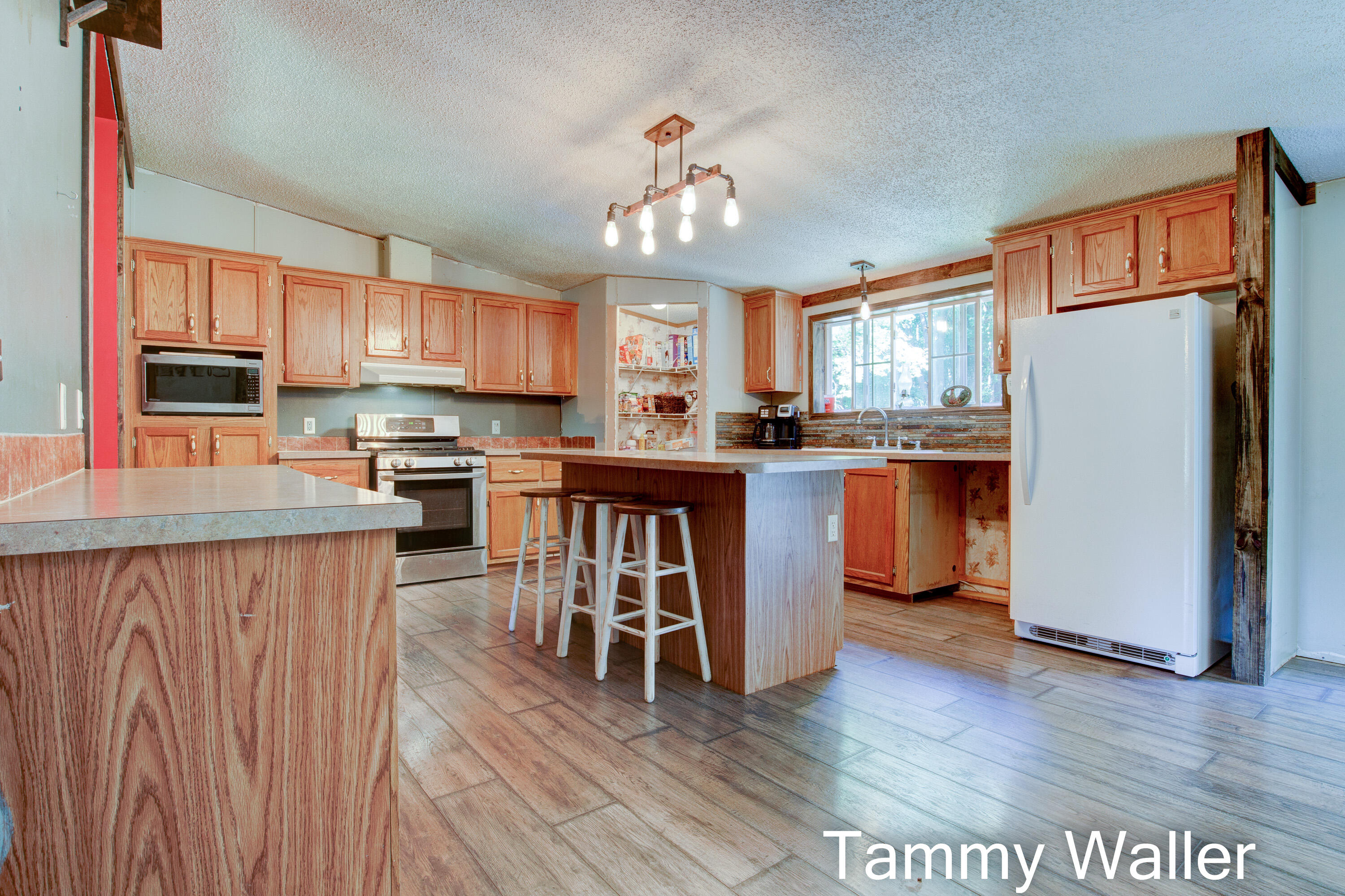 10269 Cottage Road Dowling, MI 49050 - Photo 7 of 61 Interior-1