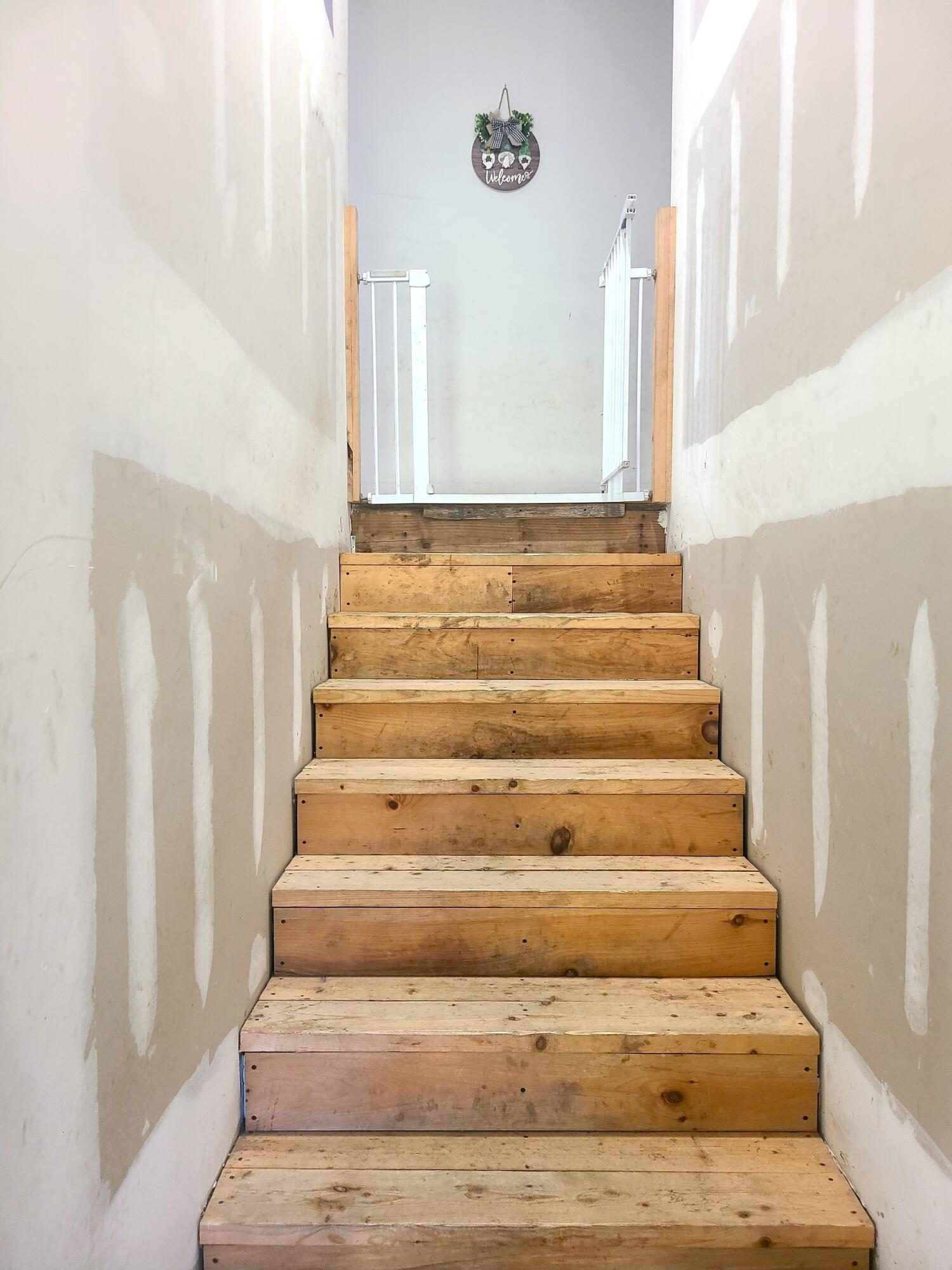 24 Fickett Lane Solon, ME 04979 - Photo 12 of 46 24 Fickett Entry Stairs