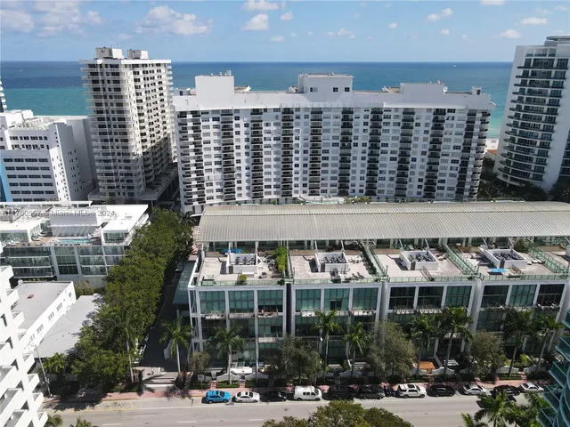 $599,000 | 6000 Collins Avenue, Unit 528, Miami Beach, FL 33140