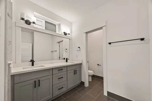 $2,200 | 1406 Mansfield Street, Houston, TX 77091