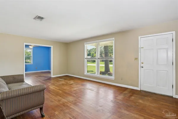 $2,200 | 6222 Maybelle Drive, Pensacola, FL 32504