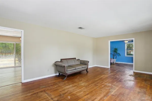 $2,200 | 6222 Maybelle Drive, Pensacola, FL 32504