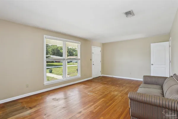 $2,200 | 6222 Maybelle Drive, Pensacola, FL 32504