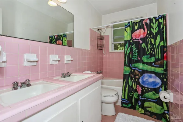 $2,200 | 6222 Maybelle Drive, Pensacola, FL 32504