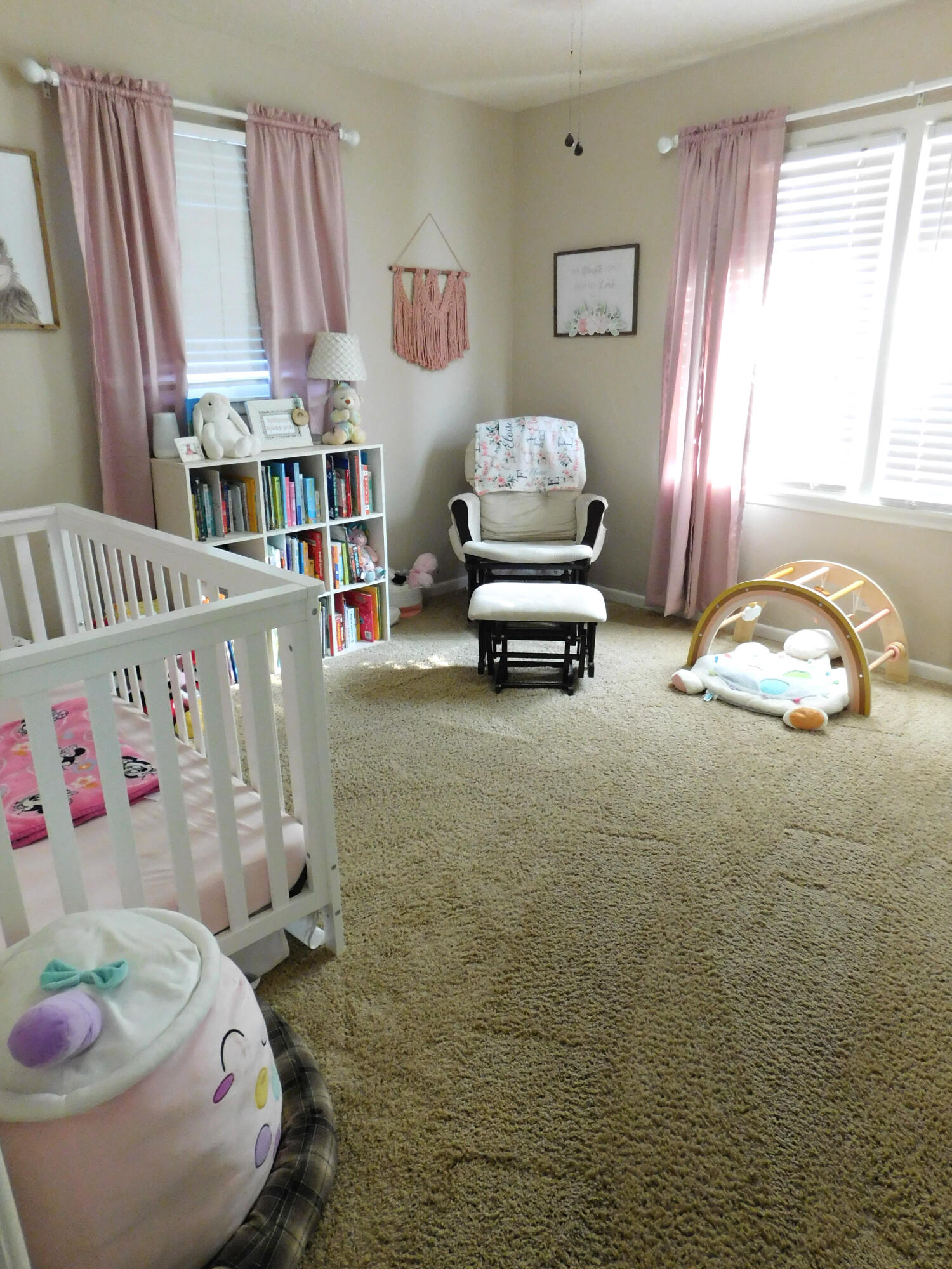 1730 West Ave F Muleshoe, TX 79347 - Photo 23 of 32 a living room with furniture and a table