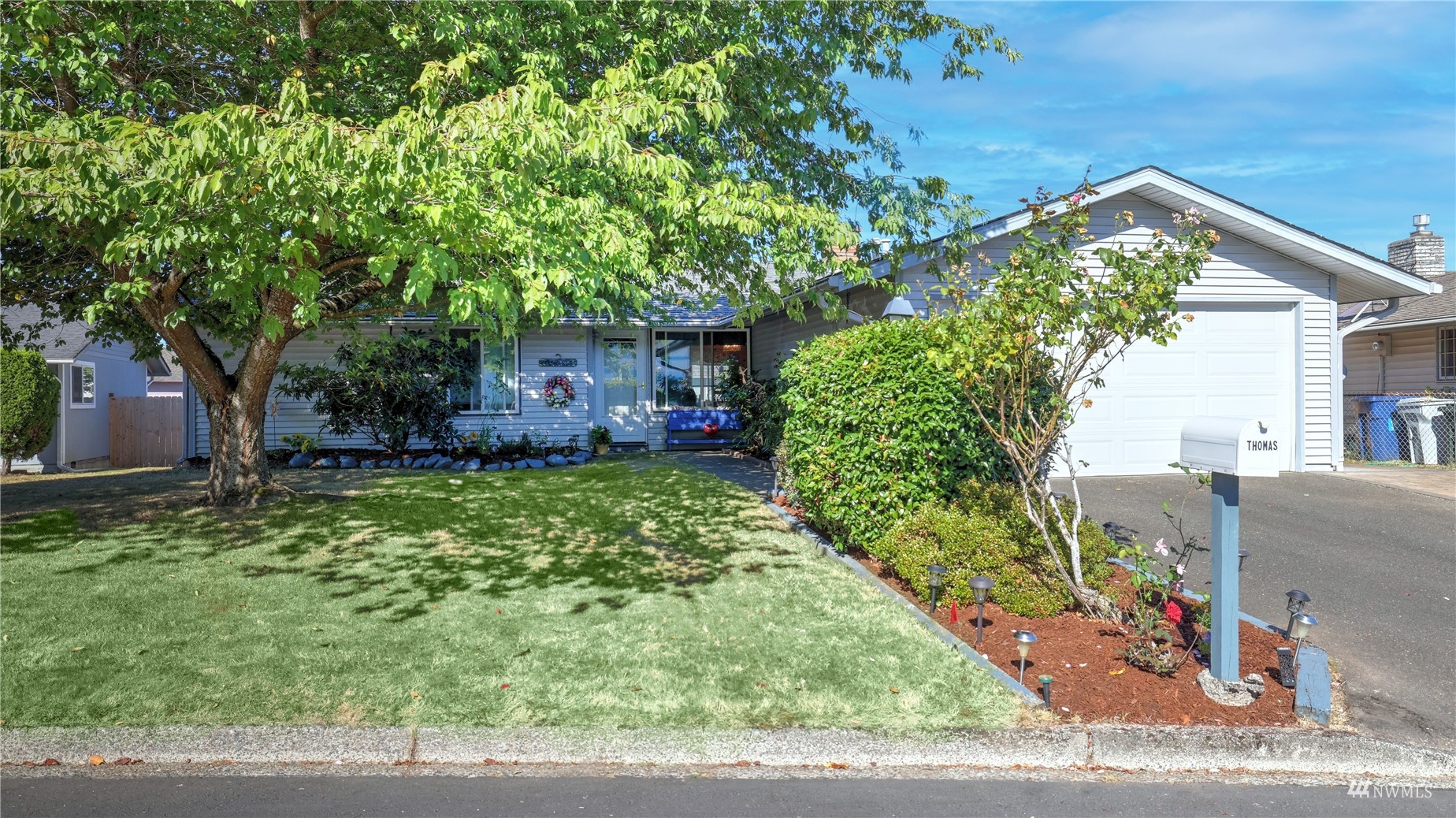 17741 113th Place Southeast Renton, WA 98055 - Photo 2 of 19 Gallery Image 2