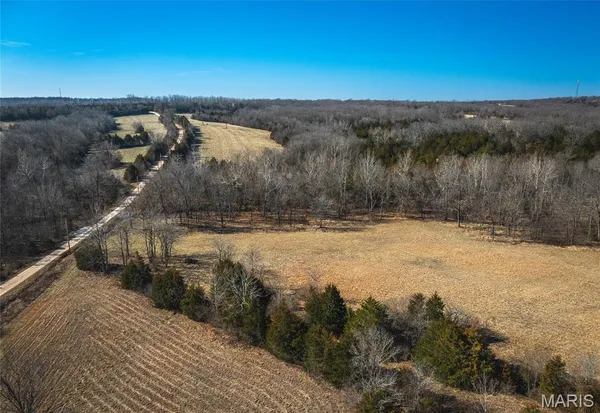 $750,000 | 11373 Thunder Ridge Road, Richwoods, MO 63071
