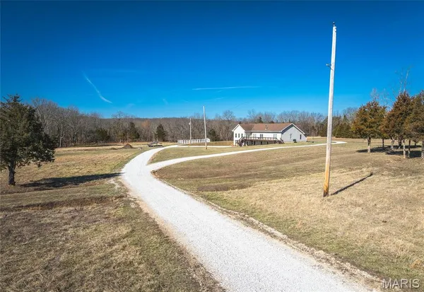 $750,000 | 11373 Thunder Ridge Road, Richwoods, MO 63071