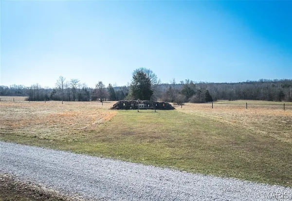 $750,000 | 11373 Thunder Ridge Road, Richwoods, MO 63071