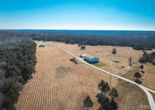 $750,000 | 11373 Thunder Ridge Road, Richwoods, MO 63071