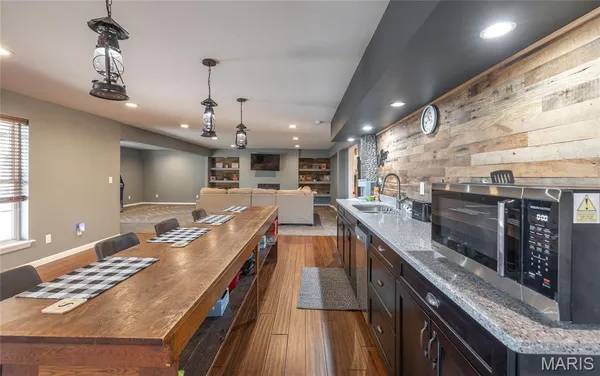 $750,000 | 11373 Thunder Ridge Road, Richwoods, MO 63071