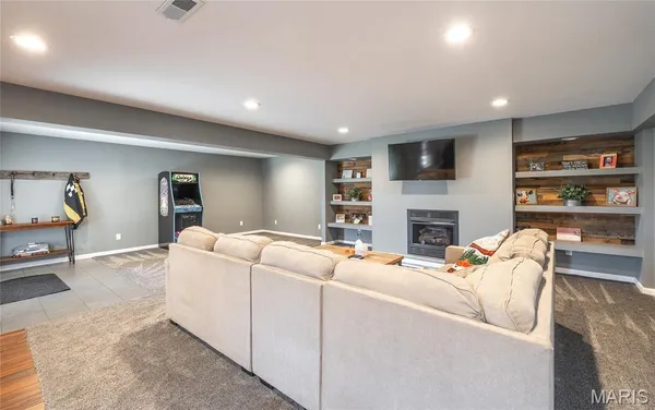 $750,000 | 11373 Thunder Ridge Road, Richwoods, MO 63071
