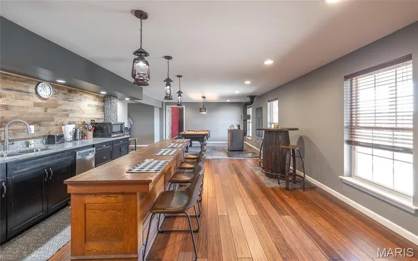 $750,000 | 11373 Thunder Ridge Road, Richwoods, MO 63071