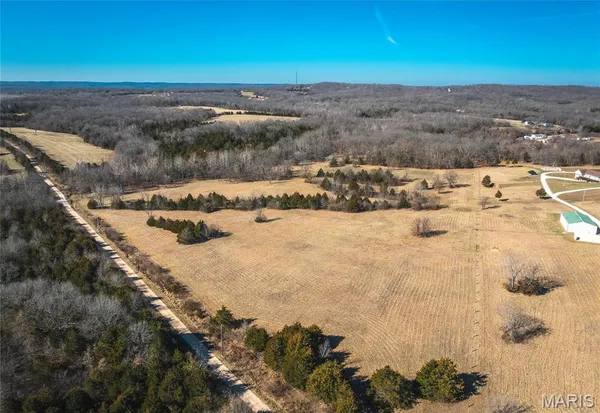 $750,000 | 11373 Thunder Ridge Road, Richwoods, MO 63071