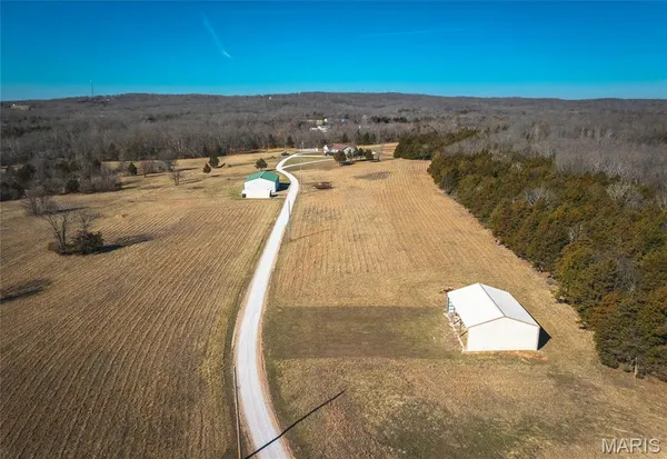 $750,000 | 11373 Thunder Ridge Road, Richwoods, MO 63071