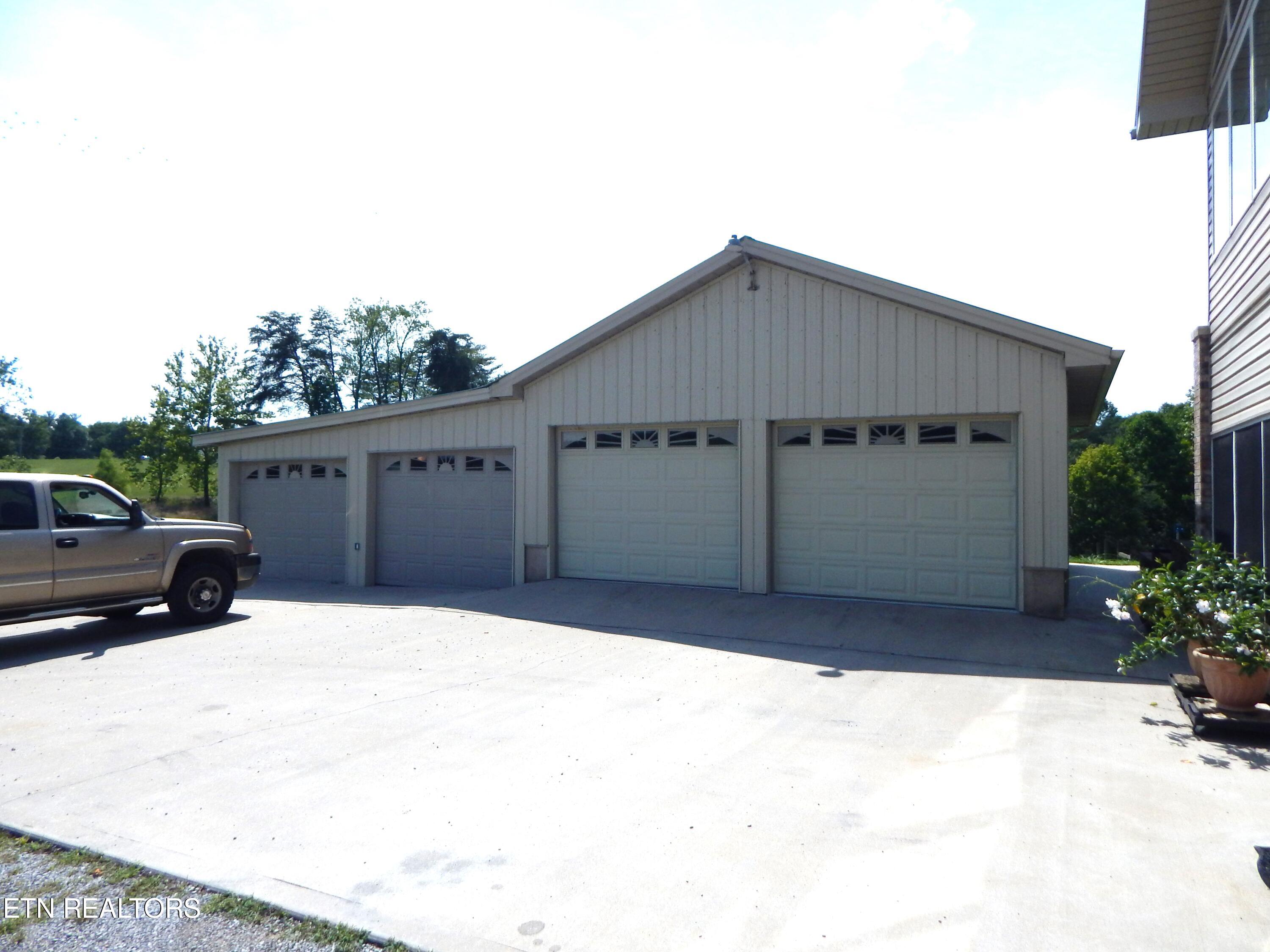 2551 Leffle Webb Road Crossville, TN 38572 - Photo 4 of 60 DSCN8445