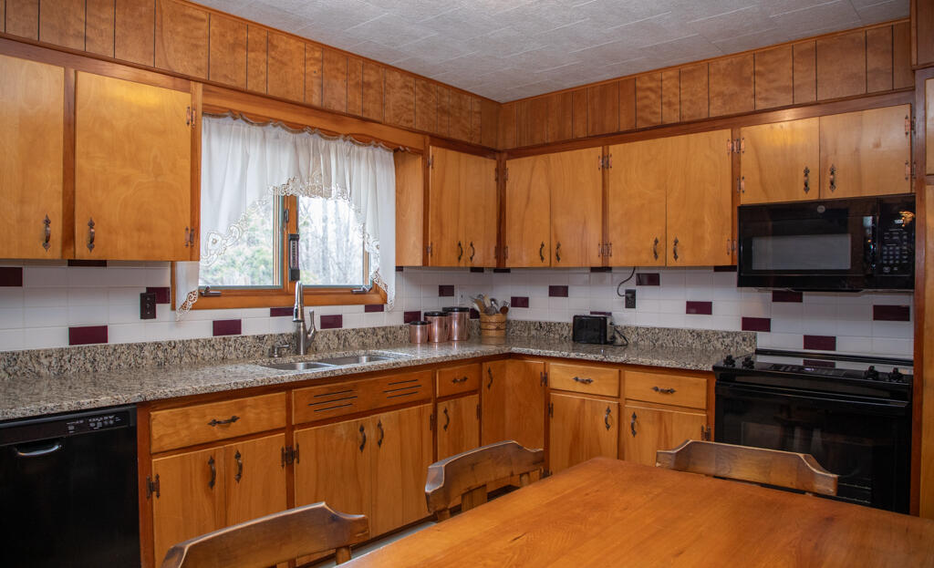 108 Prospect Road Keeseville, NY 12944 - Photo 8 of 63 Kitchen - Granite Counters