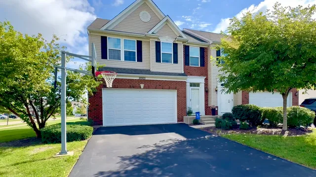 $384,900 | 12903 Cypress Lane, Plainfield, IL 60585
