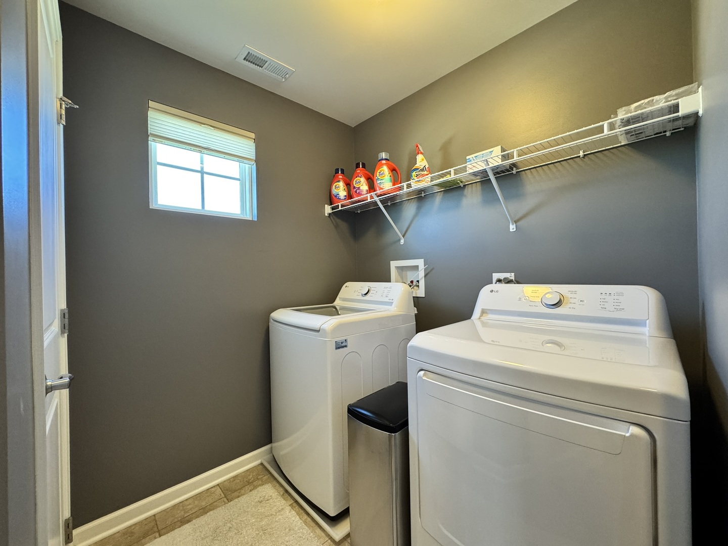 12903 Cypress Lane Plainfield, IL 60585 - Photo 19 of 30 a utility room with dryer and washer