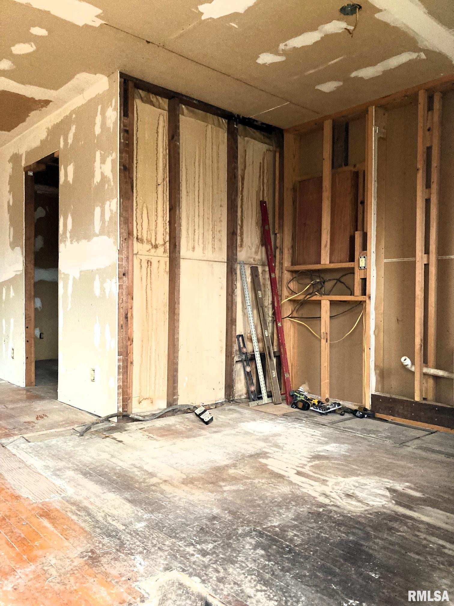 3724 Sangamo Heights Road Springfield, IL 62702 - Photo 11 of 22