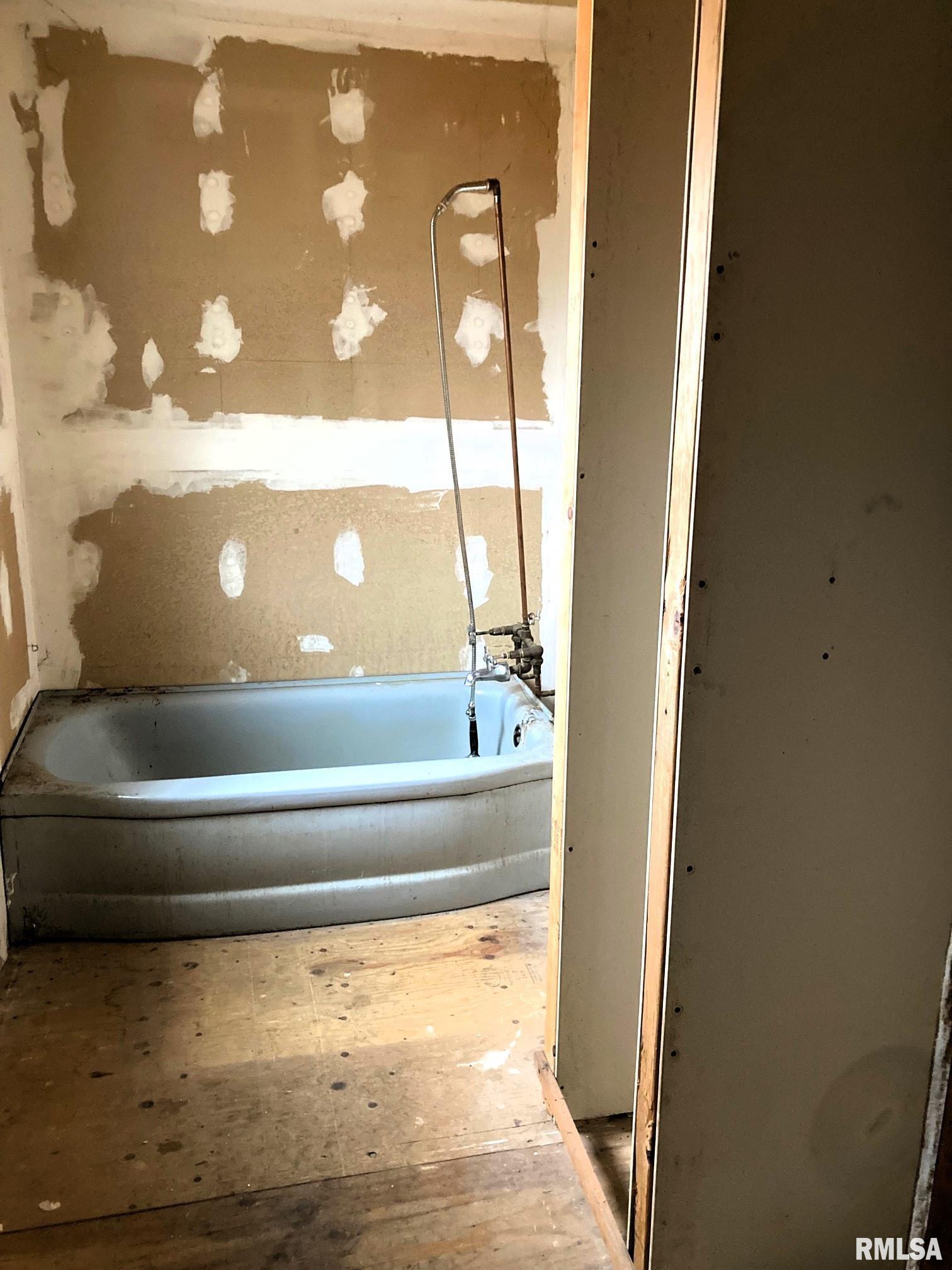 3724 Sangamo Heights Road Springfield, IL 62702 - Photo 12 of 22