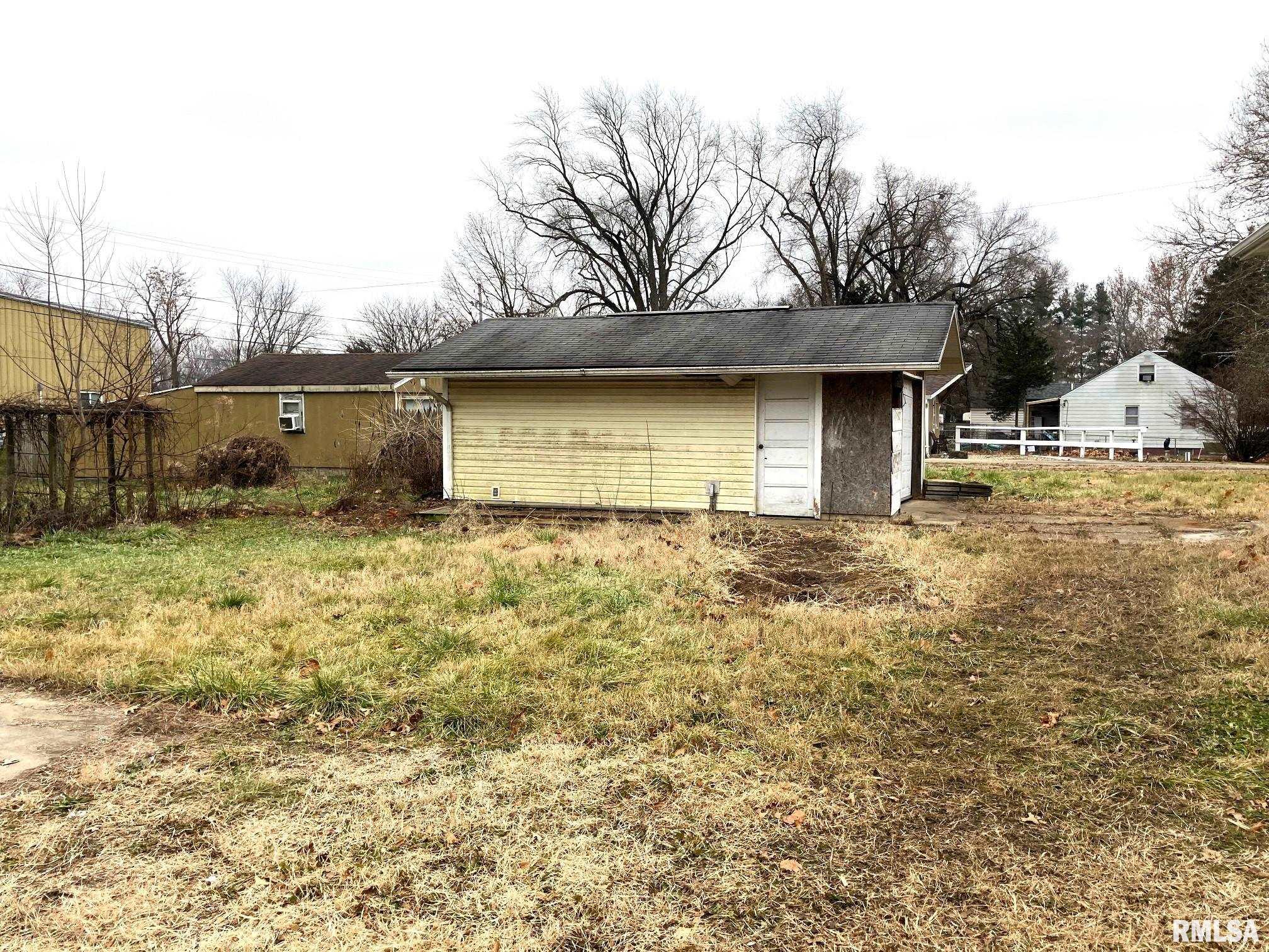 3724 Sangamo Heights Road Springfield, IL 62702 - Photo 6 of 22