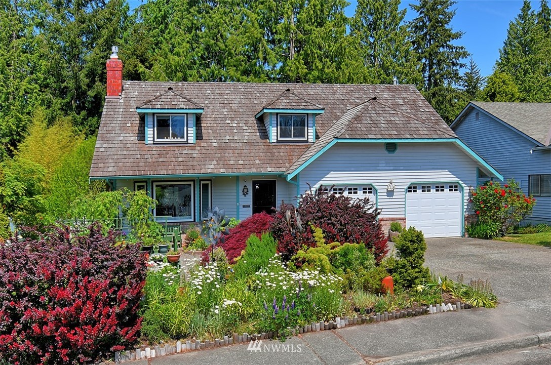 6217 137th Place Southwest Edmonds, WA 98026 - Photo 2 of 24 Gallery Image 2