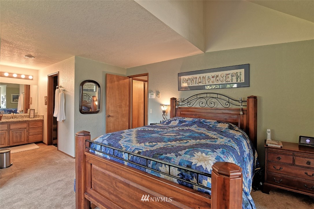 6217 137th Place Southwest Edmonds, WA 98026 - Photo 13 of 24 Gallery Image 13
