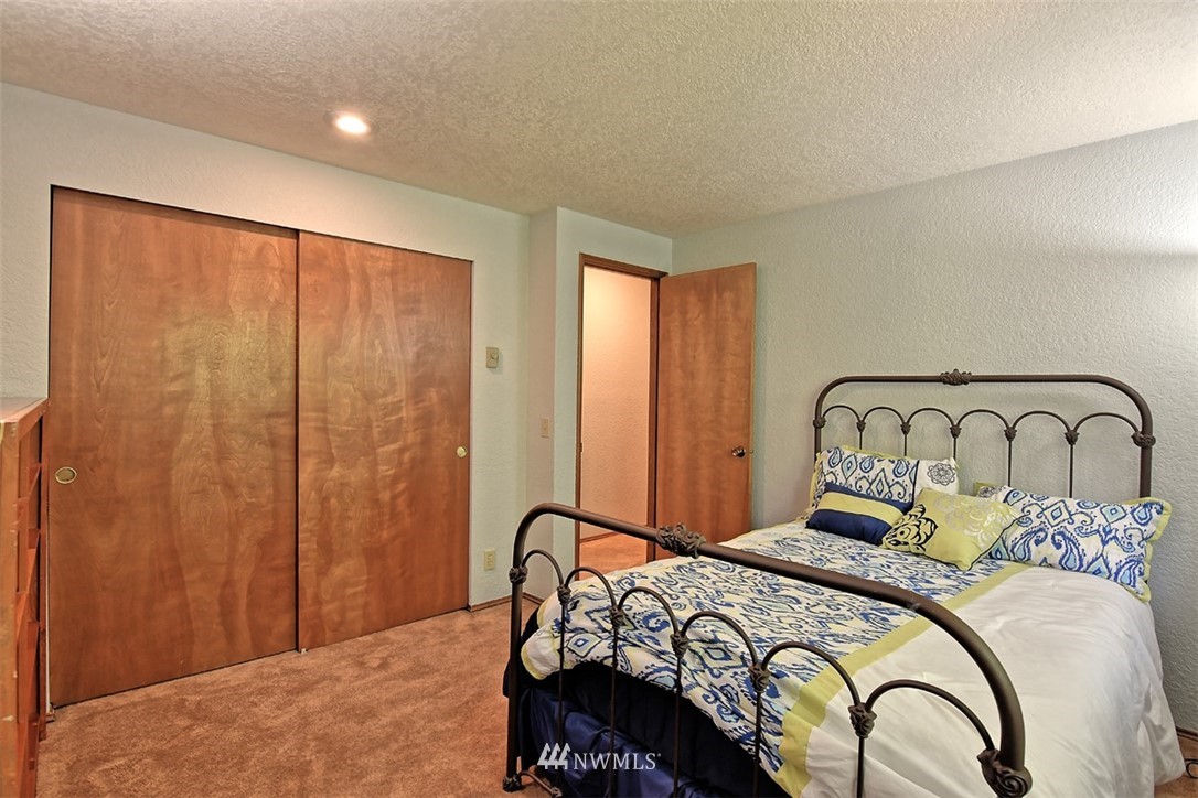 6217 137th Place Southwest Edmonds, WA 98026 - Photo 15 of 24 Gallery Image 15