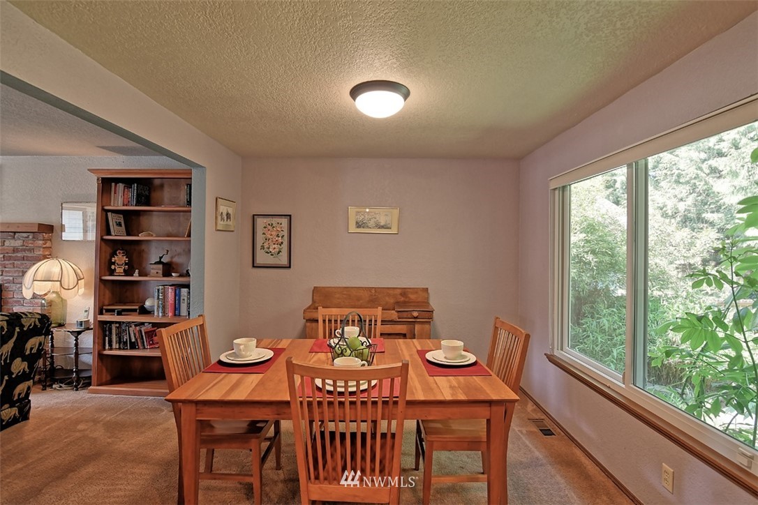 6217 137th Place Southwest Edmonds, WA 98026 - Photo 6 of 24 Gallery Image 6