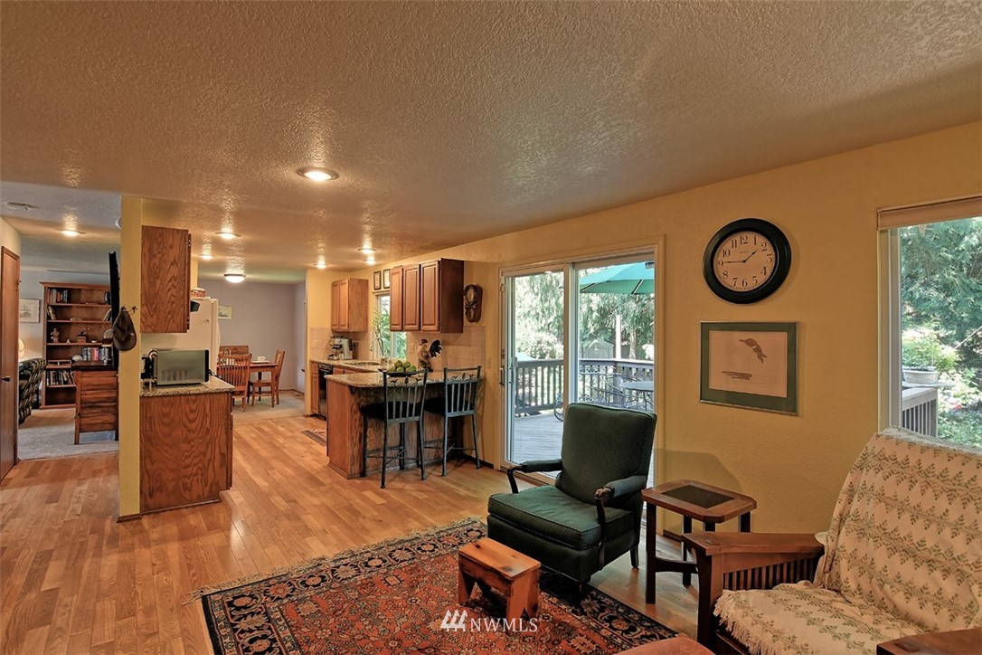 6217 137th Place Southwest Edmonds, WA 98026 - Photo 9 of 24 Gallery Image 9