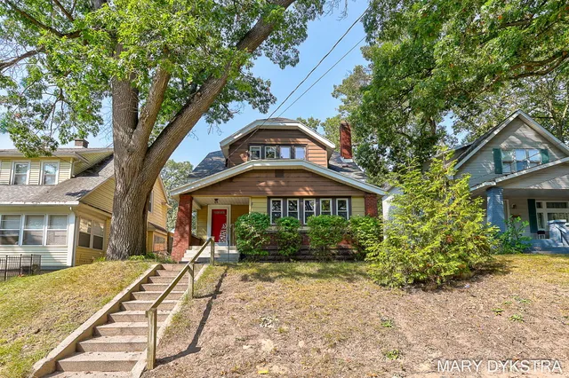 $330,000 | 1019 Calvin Avenue Southeast, Grand Rapids, MI 49506