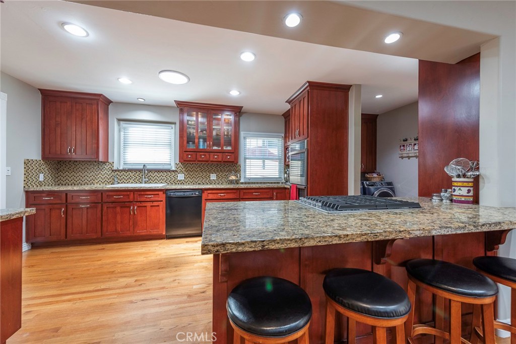 4670 Cover Street Riverside, CA 92506 - Photo 15 of 48