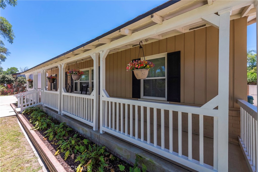 4670 Cover Street Riverside, CA 92506 - Photo 4 of 48