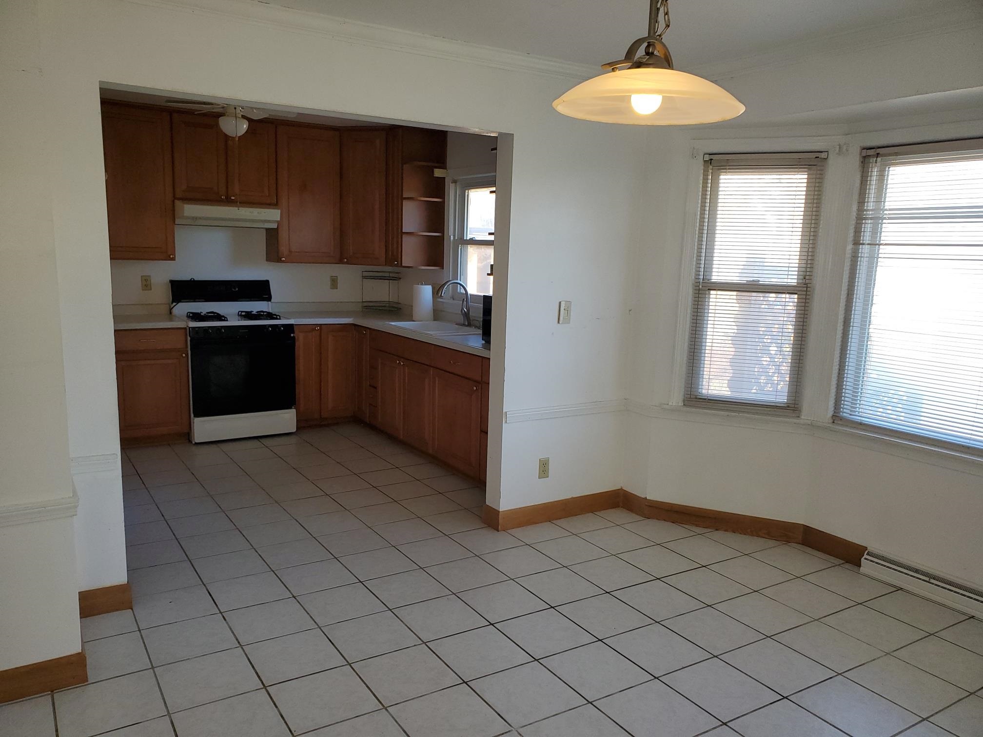 411 Roland Avenue Rockford, IL 61107 - Photo 11 of 13 Gallery Image 11