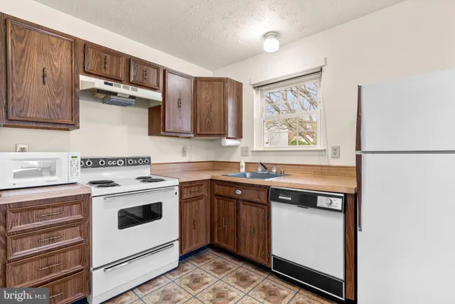 $400,000 | 1818 Lasalle Place, Severn, MD 21144