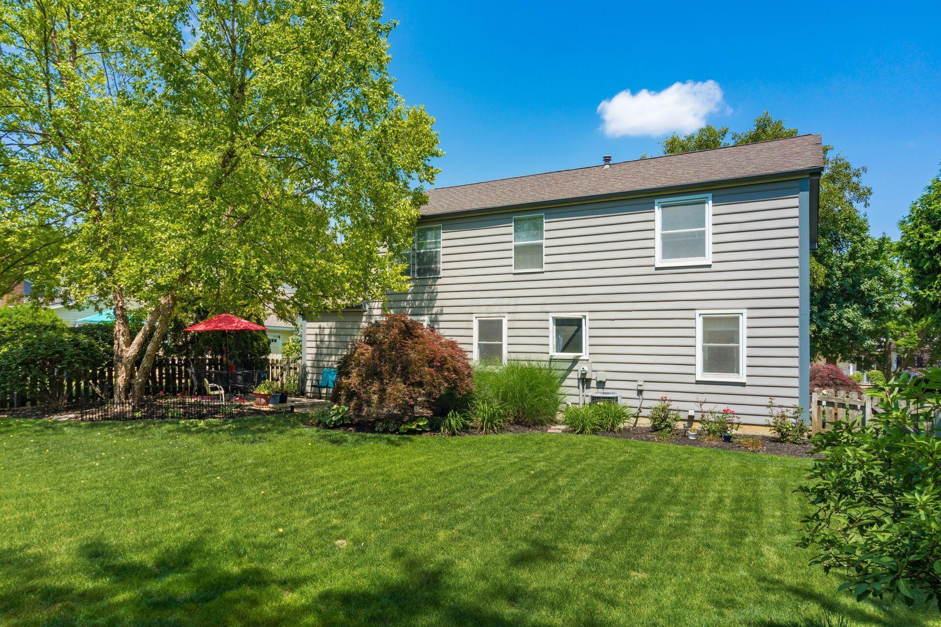 3889 Ramblehurst Road Columbus, OH 43221 - Photo 3 of 46 040_08d0_Y Ramblehurst Rd-078