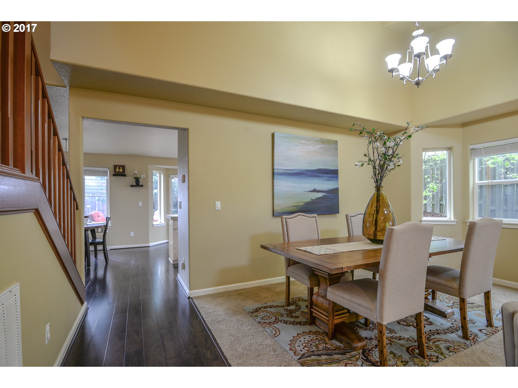15589 Southwest Raphael Lane Tigard, OR 97224 - Photo 4 of 23 Gallery Image 4