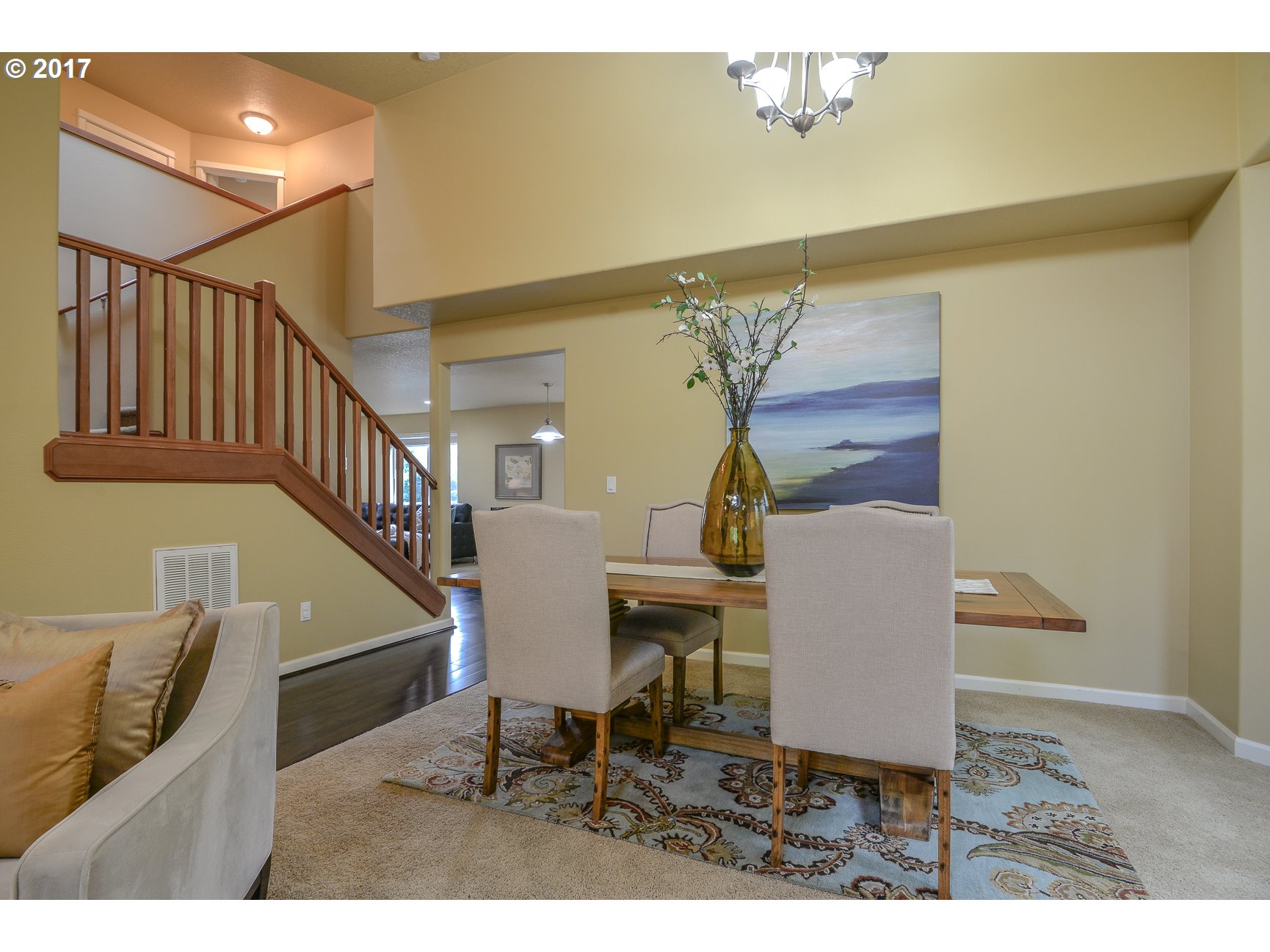 15589 Southwest Raphael Lane Tigard, OR 97224 - Photo 5 of 23 Gallery Image 5