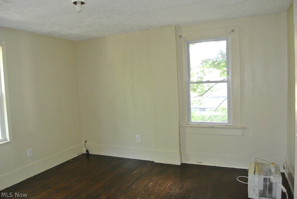695 Aberdeen Street Akron, OH 44310 - Photo 17 of 25