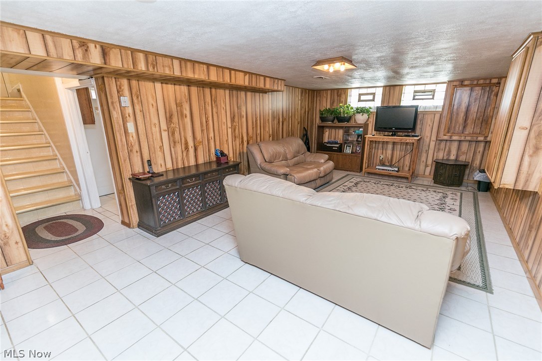 4851 Ridge Road Cleveland, OH 44144 - Photo 24 of 35 Gallery Image 24